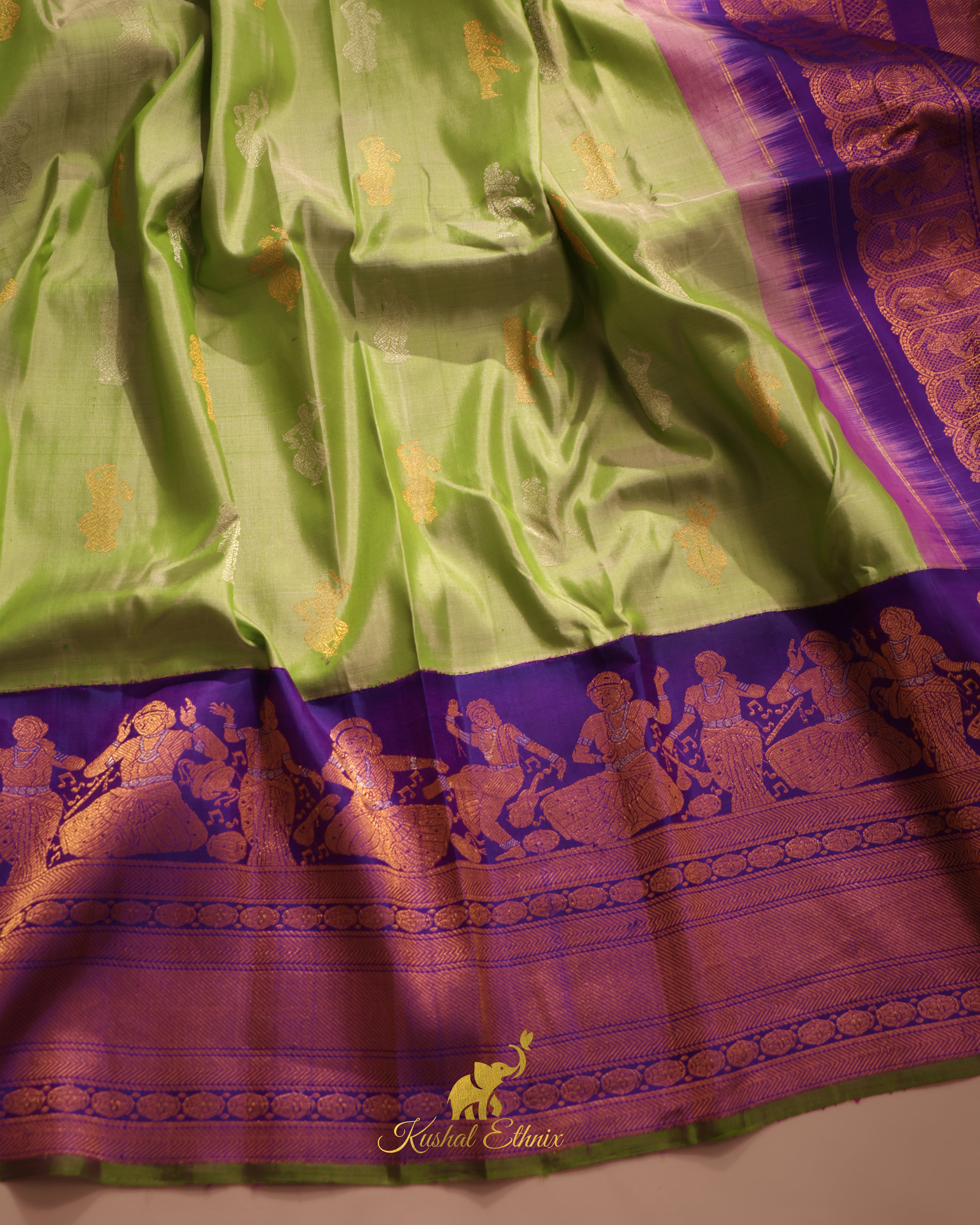 Pista Green & Purple Gadwal Pattu Saree