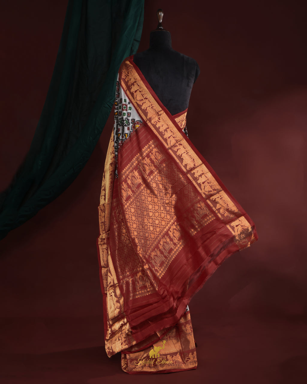 Grey Twill Ikkat Saree