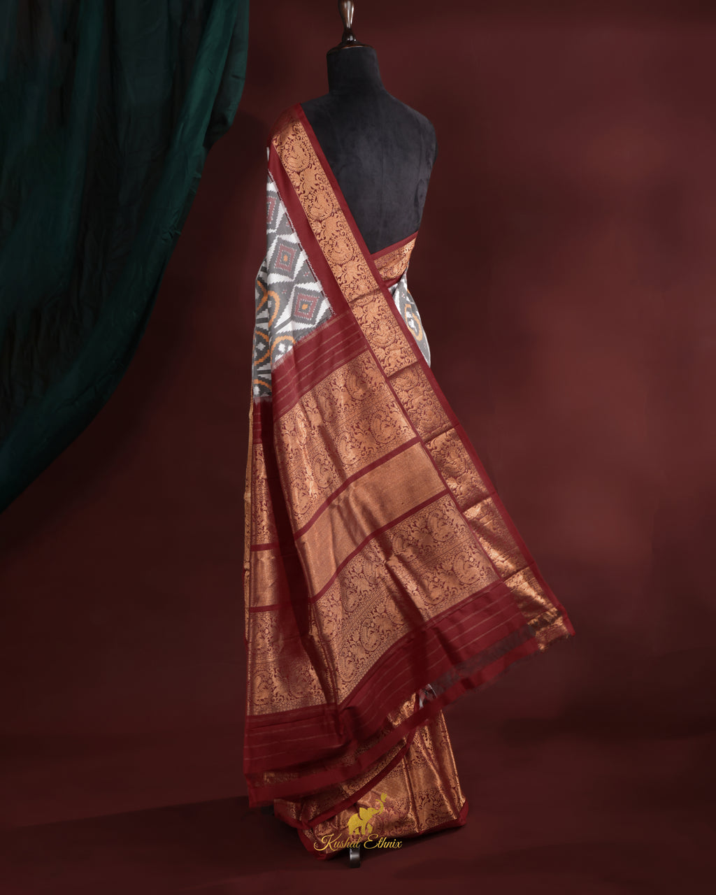 Grey Twill Ikat Saree with Kanchi Border