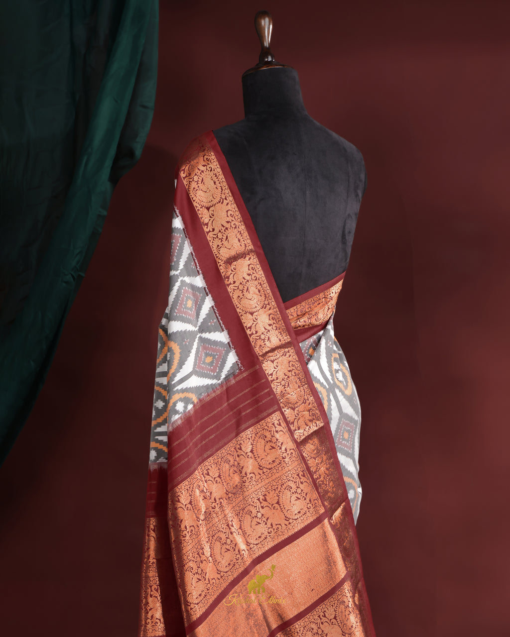Grey Twill Ikat Saree with Kanchi Border