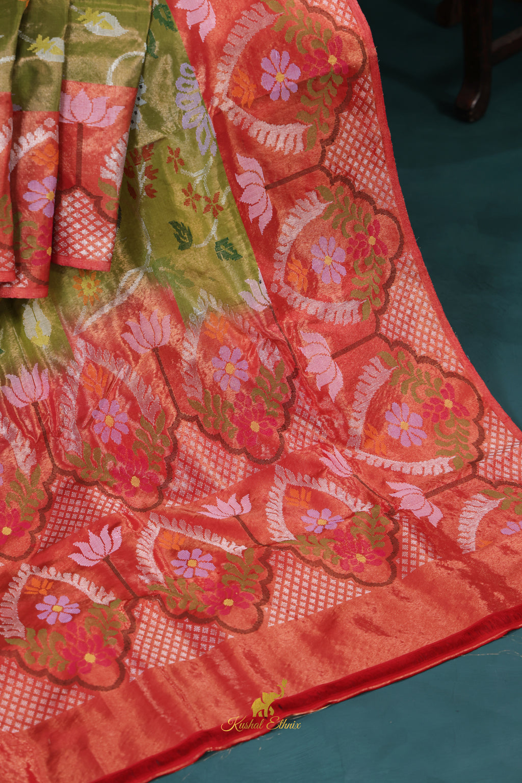 4-Ply Zari Kota Saree – Olive Green & Coral Pink